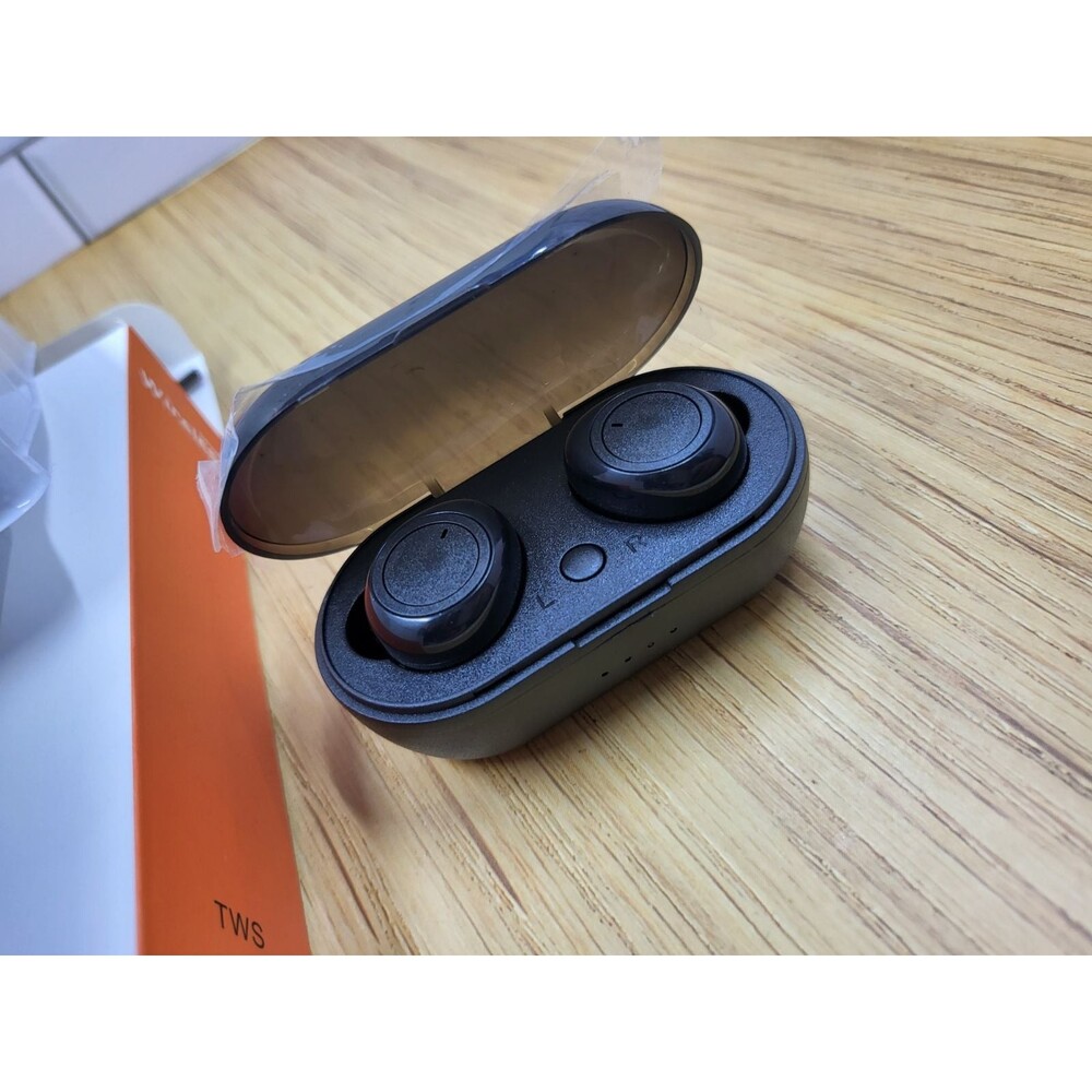 Truly wireless sports earbuds